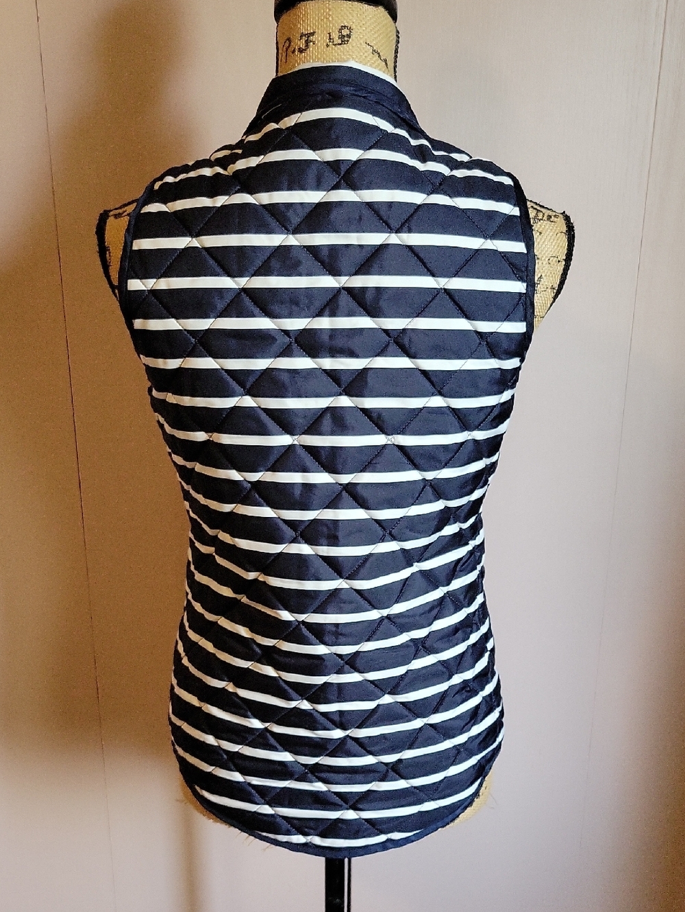 Gap Vest - Picture 4 of 5